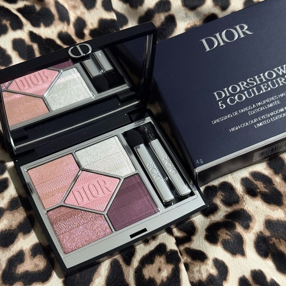 Dior Other - Dior Diorshow 5 Couleurs 983 Champs‑Elysees
Limited Edition Eyeshadow Palette 🎀